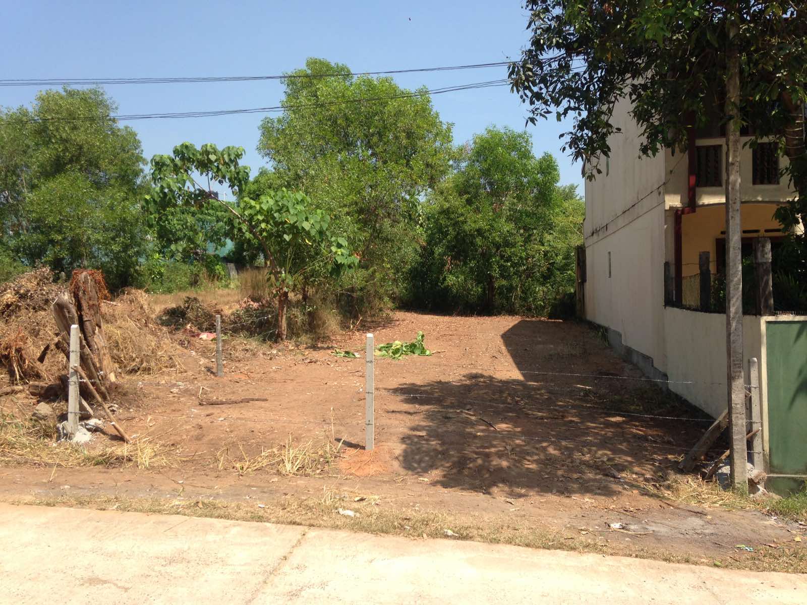 Land for sale in Athurugiriya – Surplus