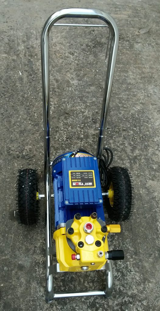 AIRLESS HIGH PRESSURE PAINT SPRAY MACHINE Surplus