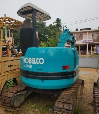 KobelcoSK30Excavator03 KobelcoSK30Excavator03