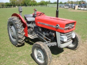 MasseyFerguson135and35TractorParts300x225 MasseyFerguson135and35TractorParts300x225