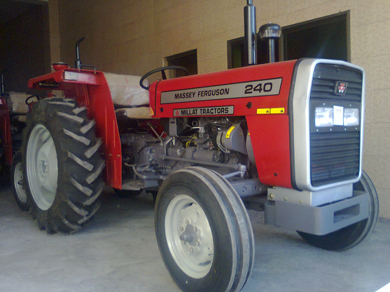 Massey Ferguson Tractor 240 – Surplus