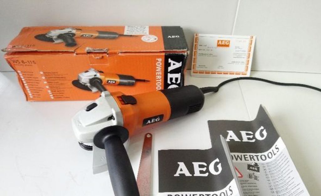 AEG Germany Angle Grinder 4.5″ WS6 720W – Surplus