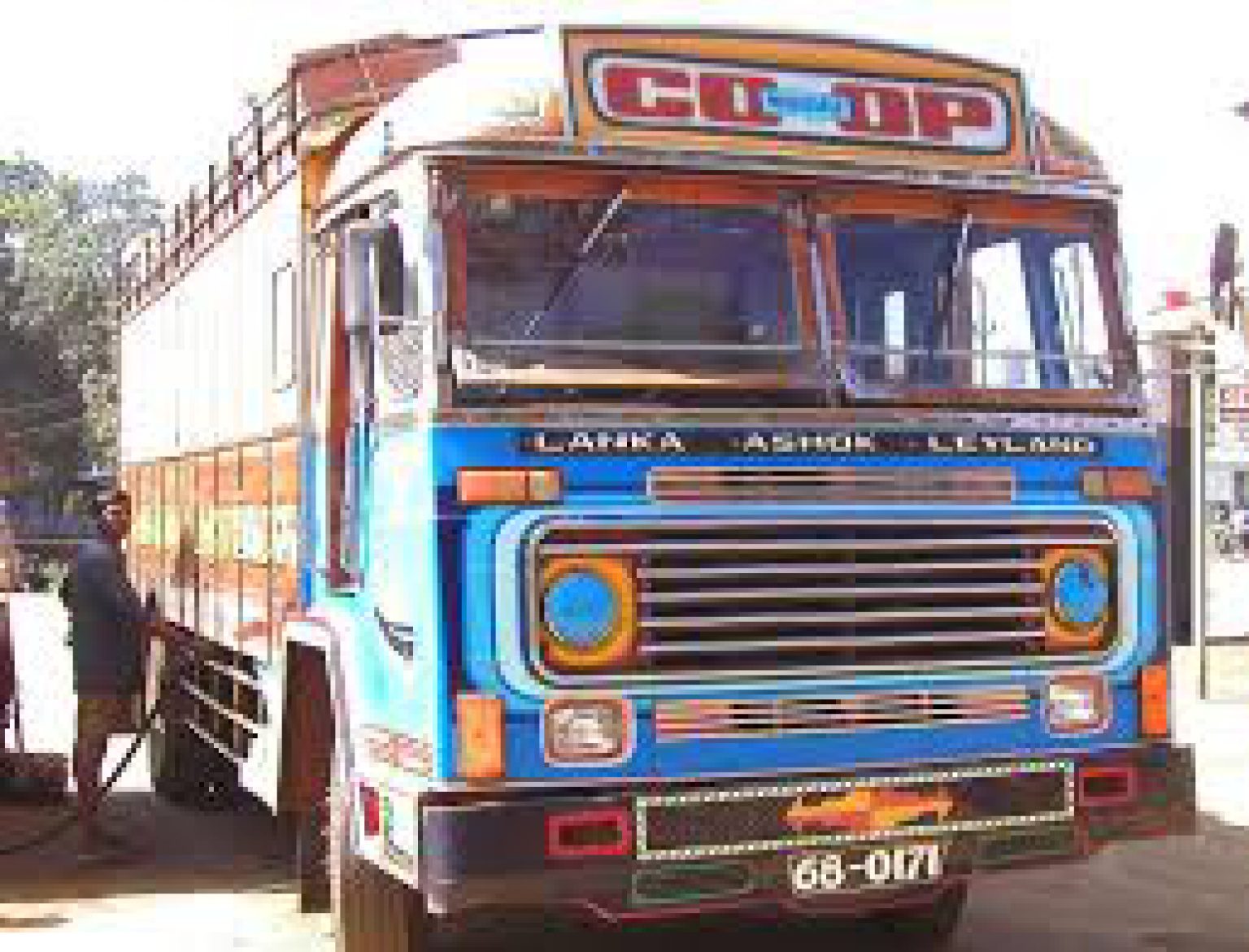 Ashok Leyland Tusker Super 2002 – Surplus