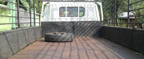 isuzuelf350111640133 isuzuelf350111640133