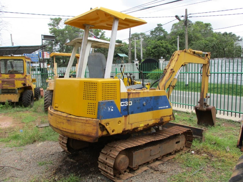 komatsupc30excavatorforsaleinratmalana31503 komatsupc30excavatorforsaleinratmalana31503