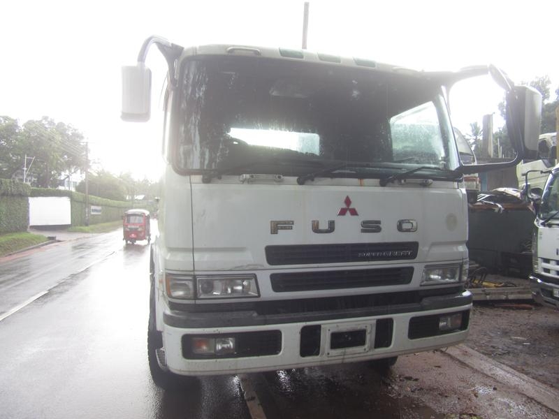 mitsubishifusoselfloadertruckforsaleinbiyagama20332 mitsubishifusoselfloadertruckforsaleinbiyagama20332