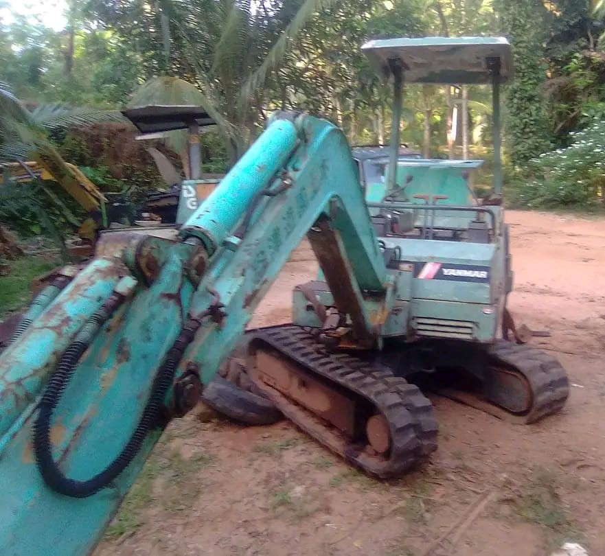 Yanmar B25 Excavator – Surplus