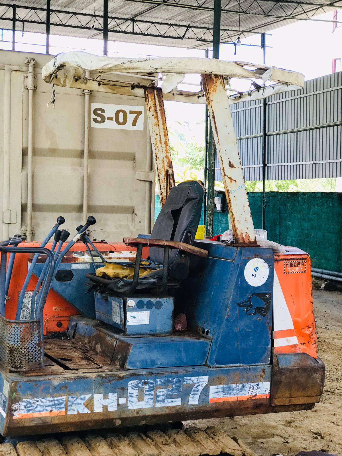 KUBOTA SHOVEL KH027 Excavator Surplus