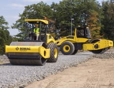 Bomag BW 211 Road Roller