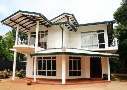 Running Business with Luxury House for Sale in Kurunegala.