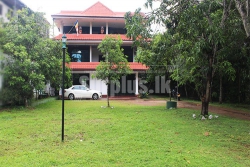 Well Runing Three storied Hotel for Sale in Veyangoda