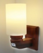 WOOD / GLASS WALL LAMP – 62