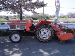Kubota Tractor L-2002