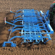 Cultivator 11 arms