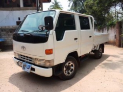 Toyota Dyna Crew Cab 1992