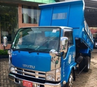Isuzu Dump Truck 2014