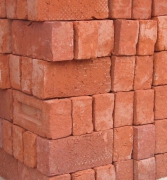 Gadol ( dara poranu gadol) bricks