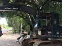 KOMATSU PC80