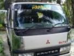 Mitsubishi white 2002