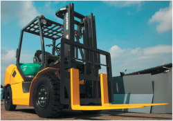 KOMATSU TON 3 FORKLIFT (Diesel)