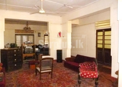 House for Sale close to Seeduwa.