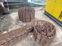 Excavator chain
