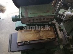 Belt grinding machine
