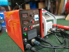 MIG WELDER 200