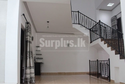 Luxury House For Sale In Katugastota.