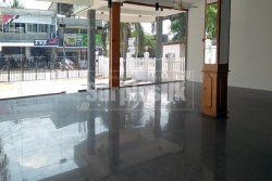 Commercial Building for sale in Minuwangoda facing Katunayake Airport road.