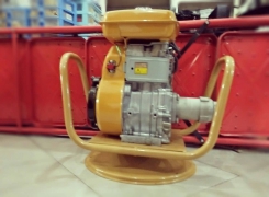 GASOLINE / PETROL ENGINE VIBRATOR / POKER 5hp
