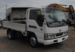 Nissan Atlas 4WD 2003