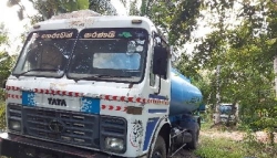 Tata 1615 bowser 2004