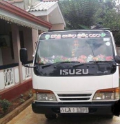 Isuzu NHR 1998