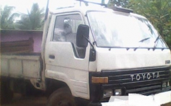 Toyota dayana tipper 1986
