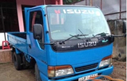 Isuzu Lorry 2001