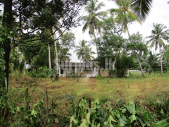 Land for Sale in Nittambuwa close to Kandy Road.
