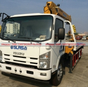 Isuzu Boom Truck 10.5