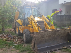 Backhoe loader