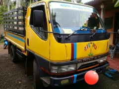 Mitsubishi canter 1985