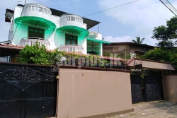 Two Story Luxury House Available for Sale in Kotikawatta