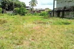 28.5 Perches Land for Sale in Yakkala Town facing Colombo Road.