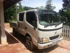 Toyota Toyoace crew cab 2001