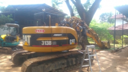 CAT 313B
