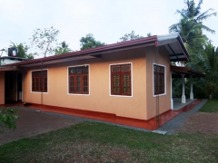 Valuable Property for Sale in Kalagedihene Nittambuwa