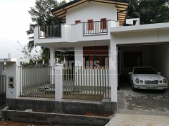 Newly Built Modern House for sale in Habarakada Athurugiriya