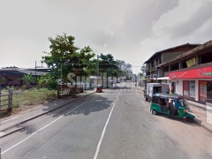 Three Storied Commercial Building for rent in Veyangoda Town