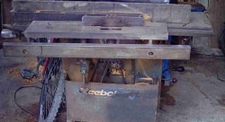 Wood Cutting Machine