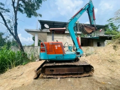 IHI – 40 Excavator