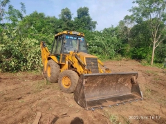 2005 P12 JCB